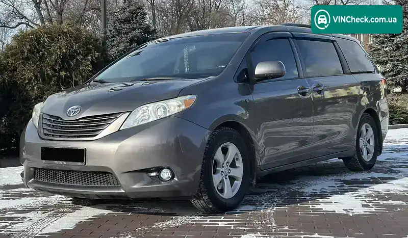 Toyota Sienna 2011, фото з оголошення 1 з 21, VIN 5TDKK3DC9BS101384
