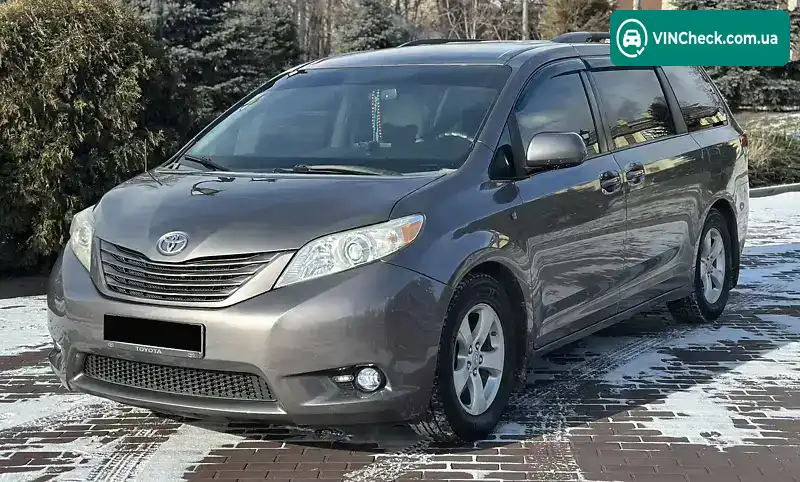 Toyota Sienna 2011, фото з оголошення 2 з 21, VIN 5TDKK3DC9BS101384