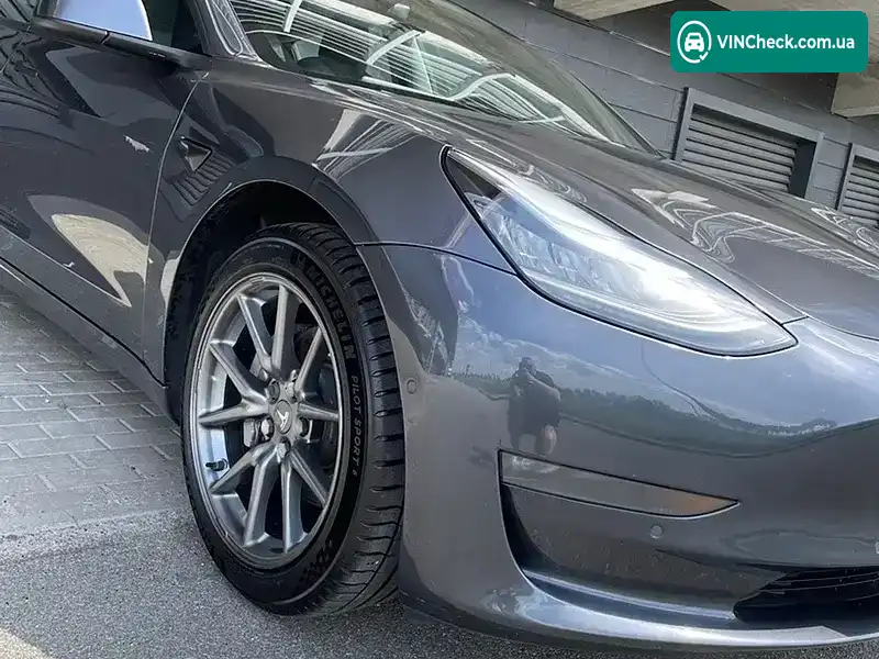Tesla Model 3 2018, фото з оголошення 1 з 20, VIN 5YJ3E1EB7JF094055