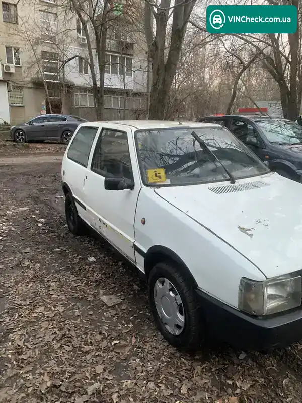 Fiat Uno 1990, фото з оголошення 2 з 6, VIN ZFA146000L0922207