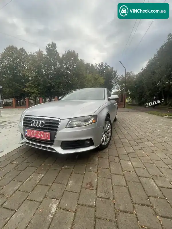 Audi A4 2010, фото з оголошення 2 з 11, VIN WAUEFAFL7AN063249