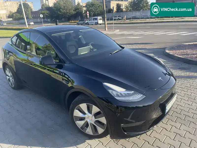 Tesla Model Y 2023, фото з оголошення 2 з 19, VIN 7SAYGDEEXPA104971