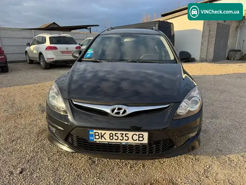 Hyundai i30 2010, фото з оголошення 2 з 20, VIN TMADB81SABJ033271