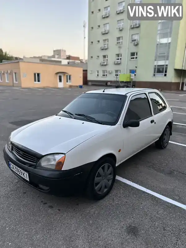 Ford Fiesta 2000, фото з оголошення 2 з 13, VIN WF0VXXBAJVYK89321