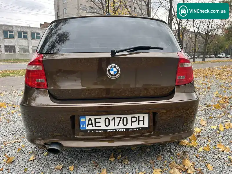 BMW 1 Series 2009, фото з оголошення 2 з 11, VIN WBAUH31000E358189