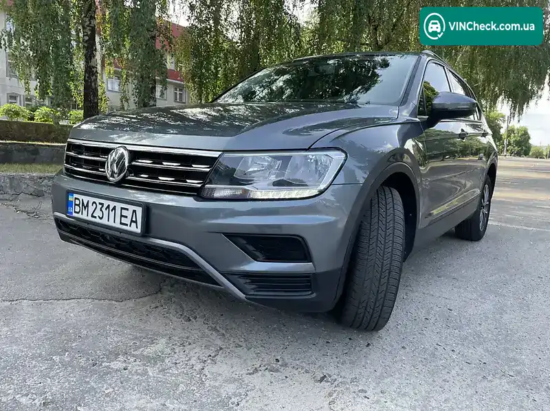 Volkswagen Tiguan 2018, фото з оголошення 2 з 20, VIN 3VV1B7AX2JM105772