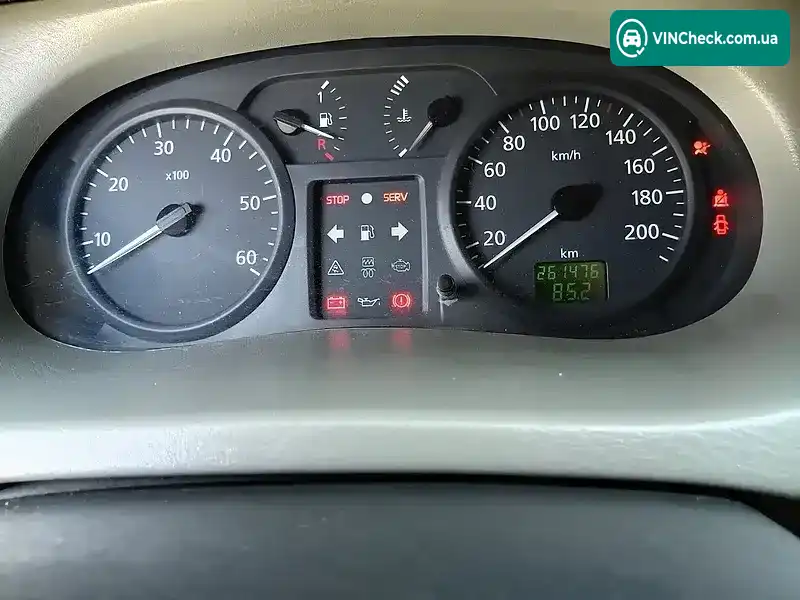 Renault Trafic 2005, фото з оголошення 2 з 10, VIN VF1FLACA65Y077920