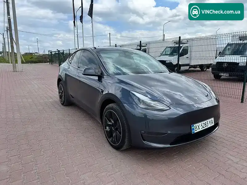 Tesla Model Y 2023, фото з оголошення 2 з 21, VIN 7SAYGDEE0PF822922