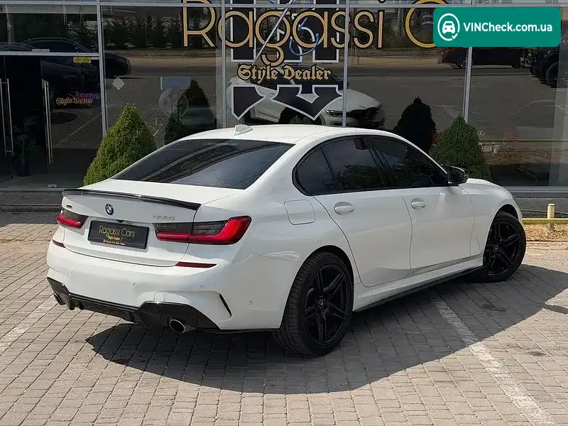 BMW 3 Series 2019, фото з оголошення 2 з 16, VIN 3MW5R7J00L8B06071