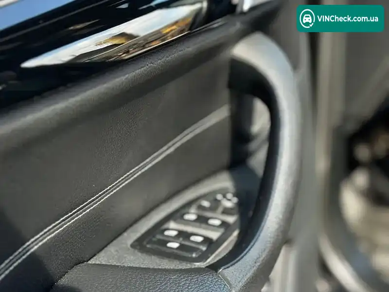 BMW X1 2018, фото з оголошення 1 з 13, VIN WBXHT3C31J5L30576
