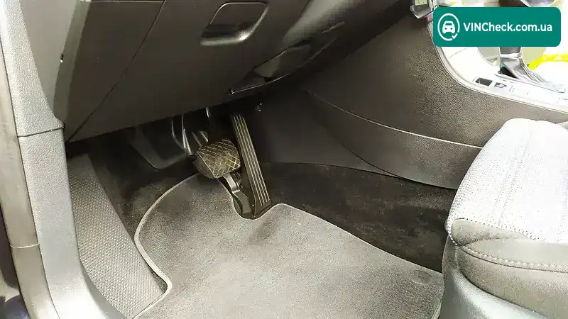 Volkswagen Passat 2014, фото з оголошення, VIN WVWZZZ3CZFE010039