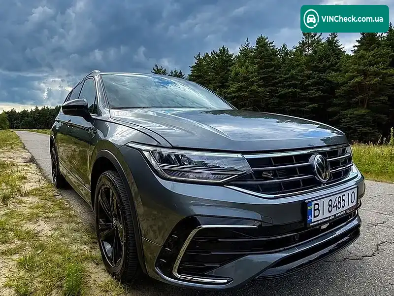 Volkswagen Tiguan 2023, фото з оголошення 1 з 15, VIN 3VV8B7AX0RM062866