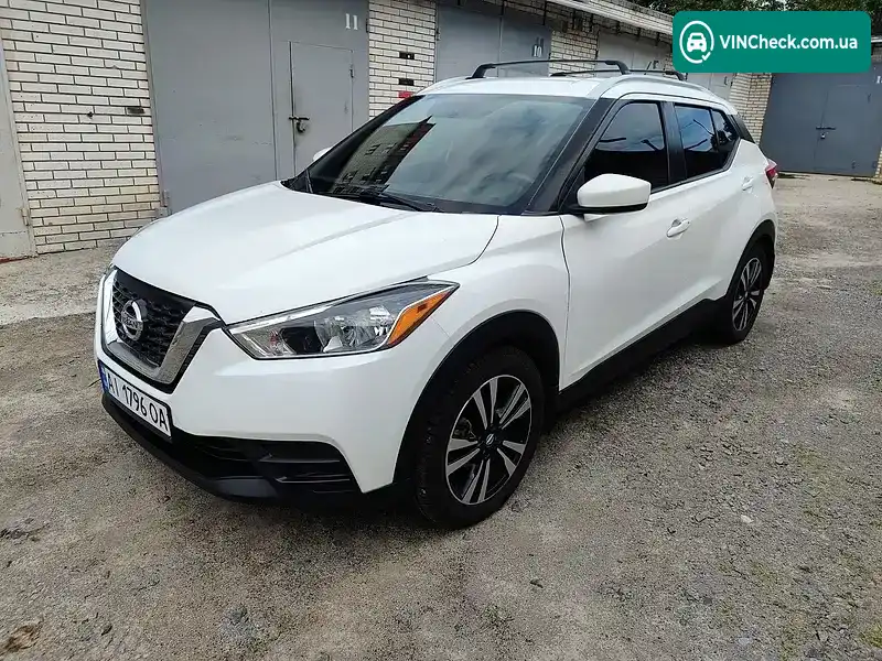 Nissan Kicks 2018, фото з оголошення 2 з 18, VIN 3N1CP5CU0JL521845
