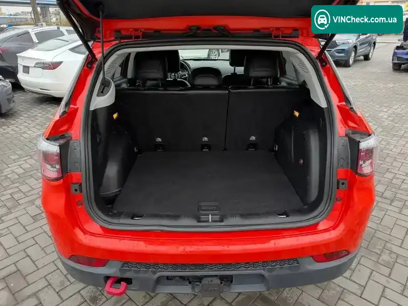 Jeep Compass 2019, фото з оголошення 2 з 21, VIN 3C4NJDDB1KT628662