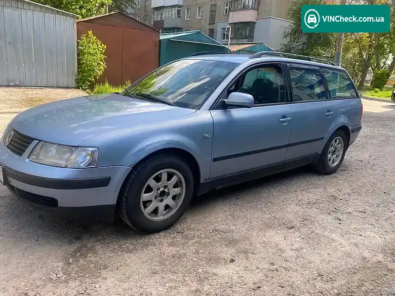 Volkswagen Passat 1999, фото з оголошення 1 з 11, VIN WVWZZZ3BZXE331615