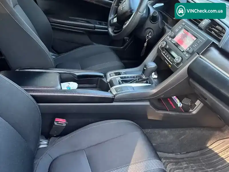 Honda Civic 2019, фото з оголошення 2 з 9, VIN 2HGFC2F60KH525939