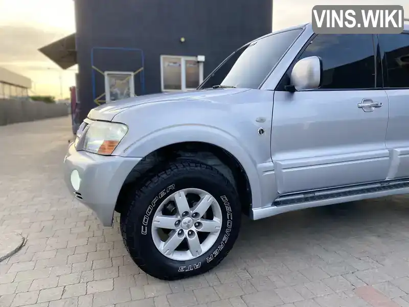 Mitsubishi Pajero 2006, фото з оголошення 2 з 21, VIN JMBLYV78W6J004486