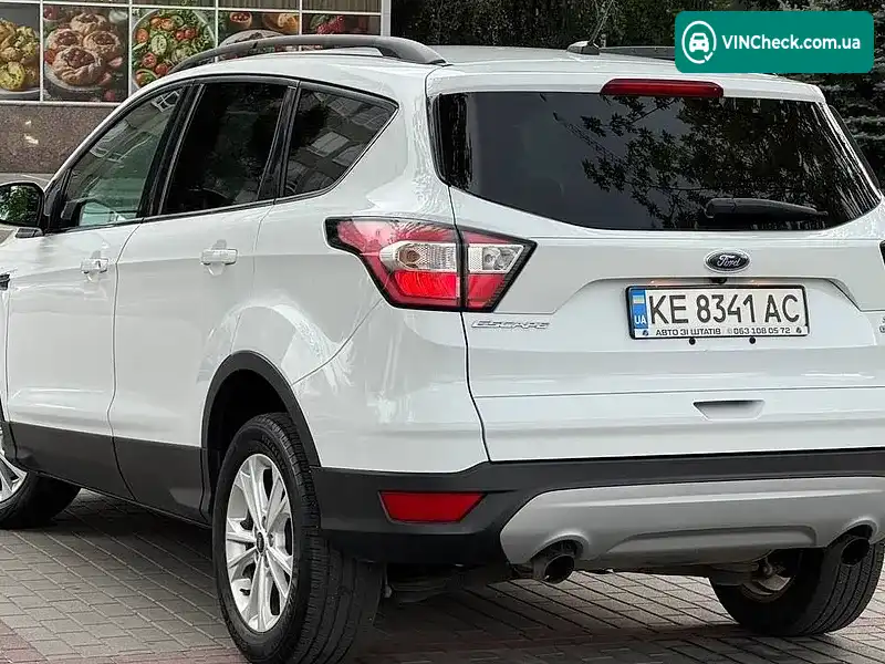 Ford Escape 2018, фото з оголошення 2 з 20, VIN 1FMCU9GD6JUC28752