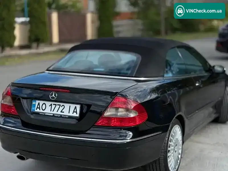 Mercedes-Benz CLK-Class 2004, фото з оголошення 2 з 18, VIN WDB2094421T029741