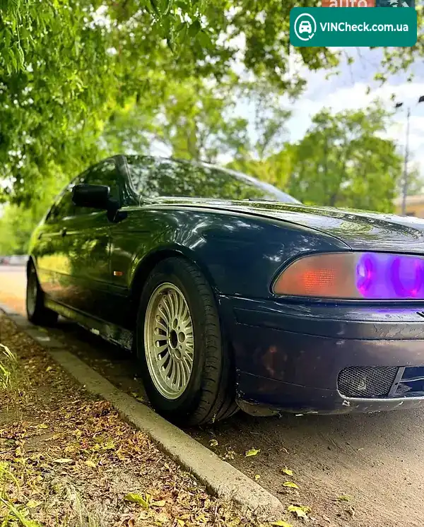 BMW 5 Series 1999, фото з оголошення 1 з 13, VIN WBADF710X0BS62925