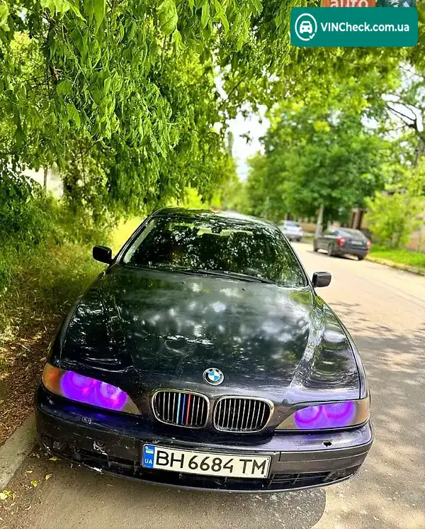 BMW 5 Series 1999, фото з оголошення 2 з 13, VIN WBADF710X0BS62925