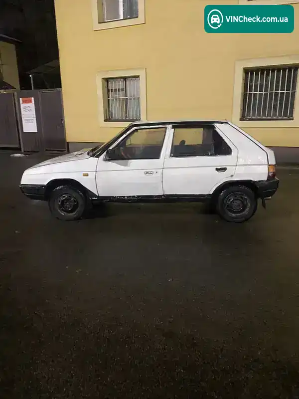 Skoda Favorit 1993, фото з оголошення 2 з 4, VIN TMBAEE300P0595580