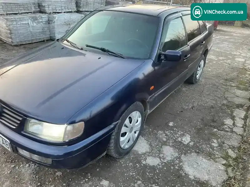 Volkswagen Passat 1994, фото з оголошення 1 з 10, VIN WVWZZZ3AZRE001049