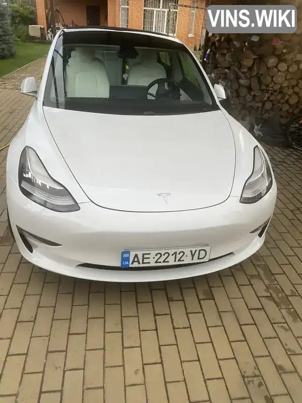 Tesla Model 3 2019, фото з оголошення 1 з 3, VIN 5YJ3E1EB1KF454731