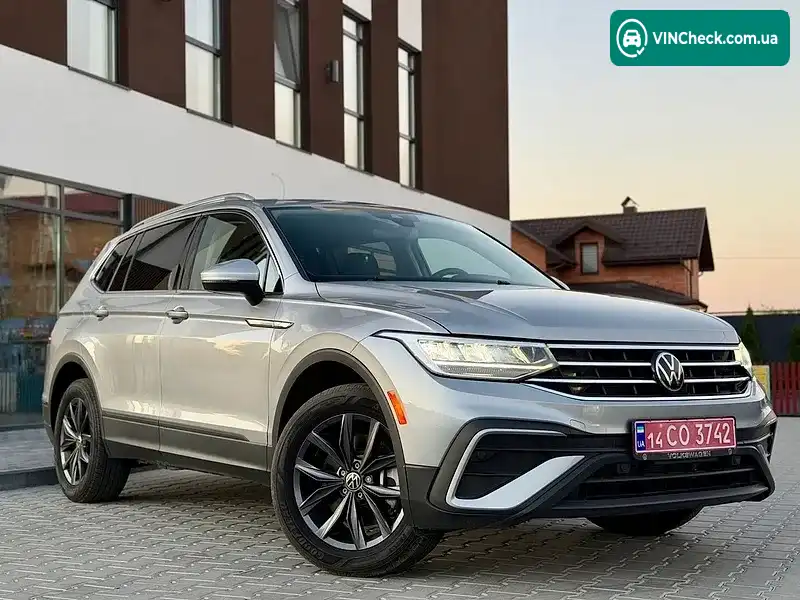 Volkswagen Tiguan 2022, фото з оголошення 2 з 20, VIN 3VVNB7AX7PM014488