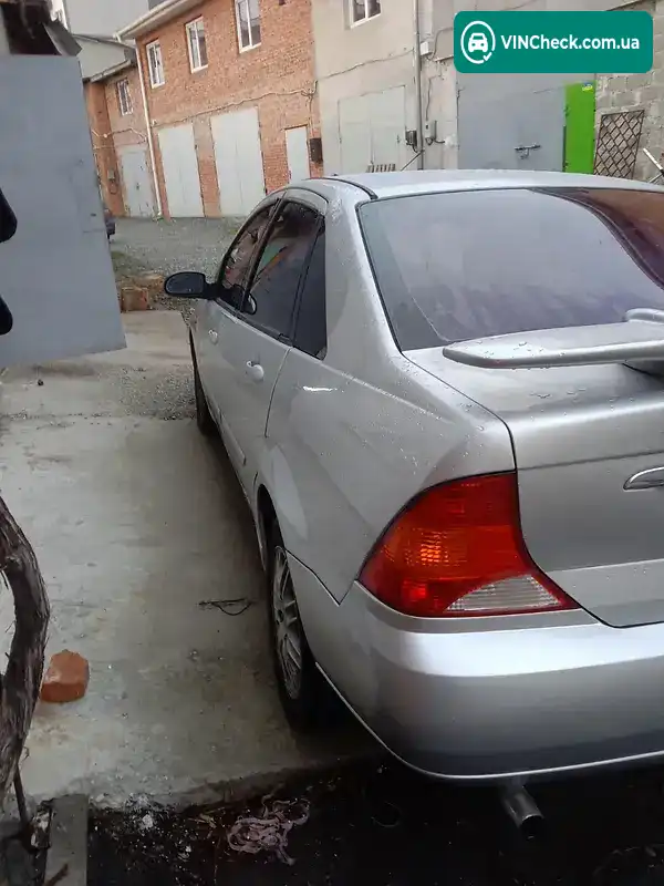 Ford Focus 2002, фото з оголошення 2 з 7, VIN WF0FXXWPDF2J68384