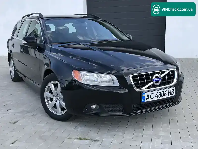 Volvo V70 2010, фото з оголошення 1 з 10, VIN YV1BW7652B1169817