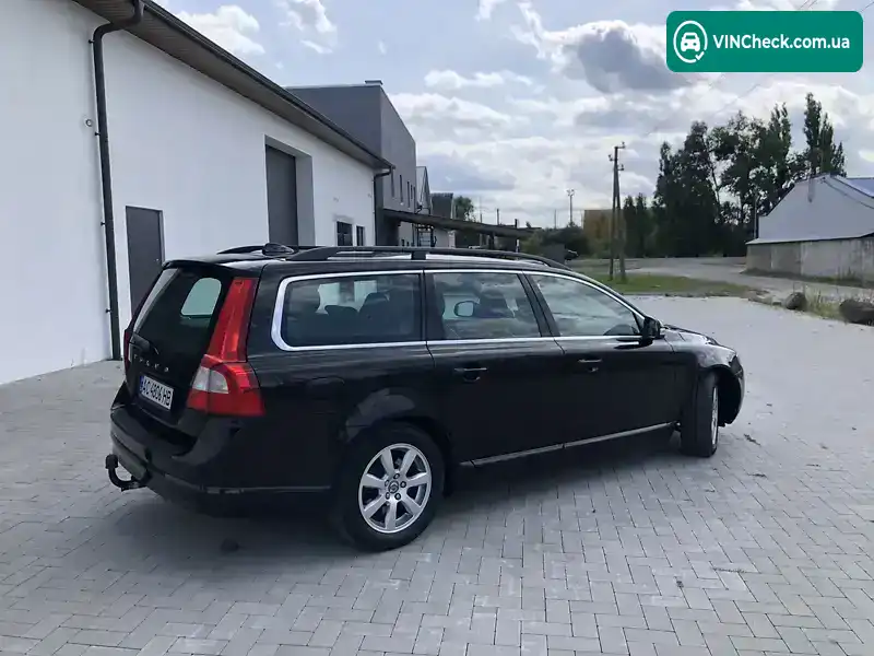 Volvo V70 2010, фото з оголошення 2 з 10, VIN YV1BW7652B1169817