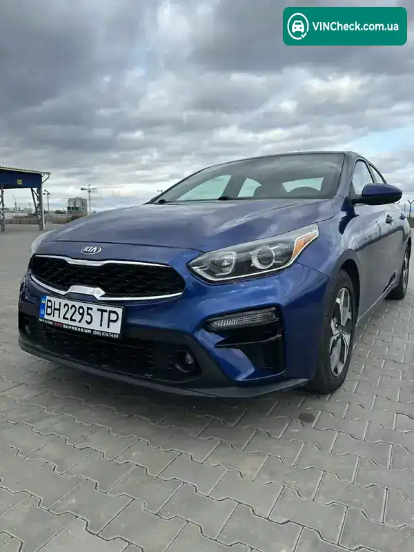 Kia Forte 2018, фото з оголошення 2 з 20, VIN 3KPF24AD1KE057640