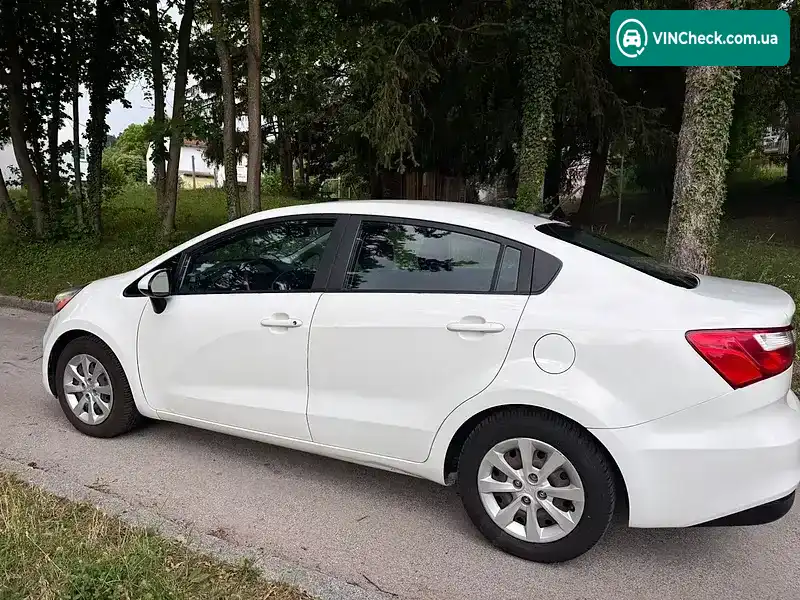 Kia Rio 2016, фото з оголошення 2 з 11, VIN KNADM4A35H6028954