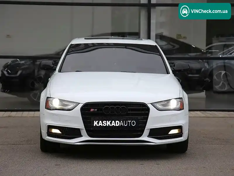 Audi A4 2015, фото з оголошення 2 з 20, VIN WAUBFAFL4FN006889