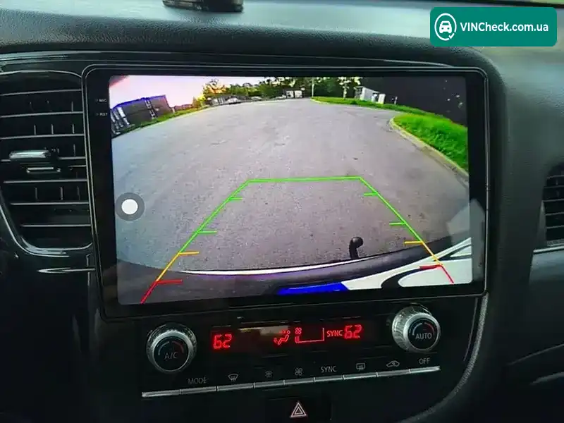 Mitsubishi Outlander 2019, фото з оголошення 2 з 21, VIN JA4AZ3A38LZ020897