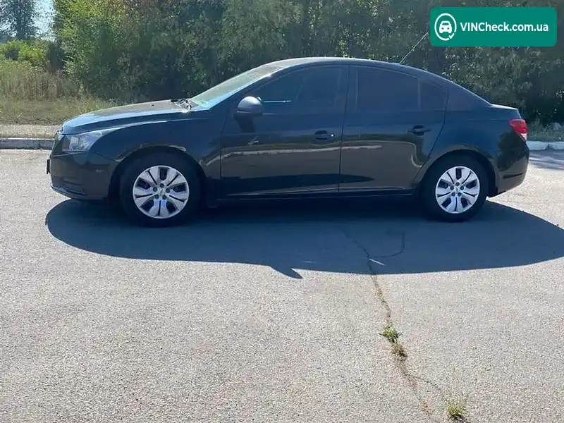 Chevrolet Cruze 2012, фото з оголошення 2 з 12, VIN 1G1PA5SG3D7186397