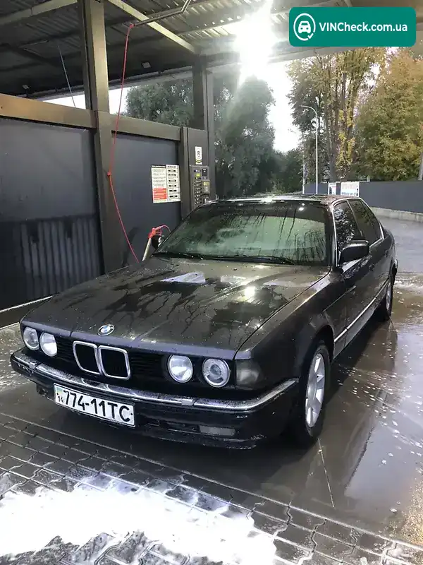 BMW 7 Series 1989, фото з оголошення 1 з 7, VIN WBAGA710002187101