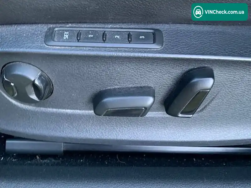 Volkswagen Passat 2013, фото з оголошення 2 з 20, VIN 1VWCN7A32EC044083