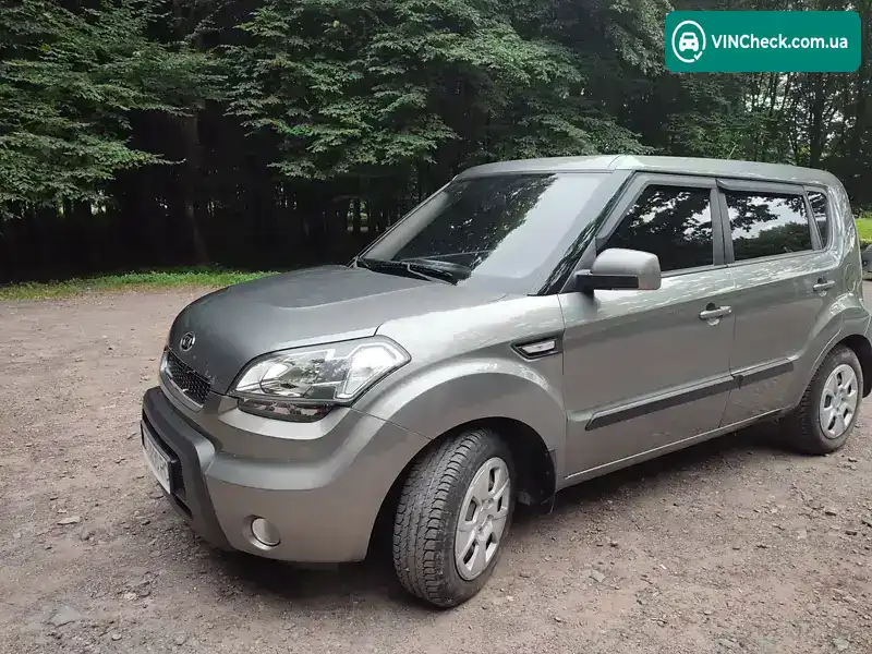 Kia Soul 2011, фото з оголошення 1 з 10, VIN KNAJT811BB7333274