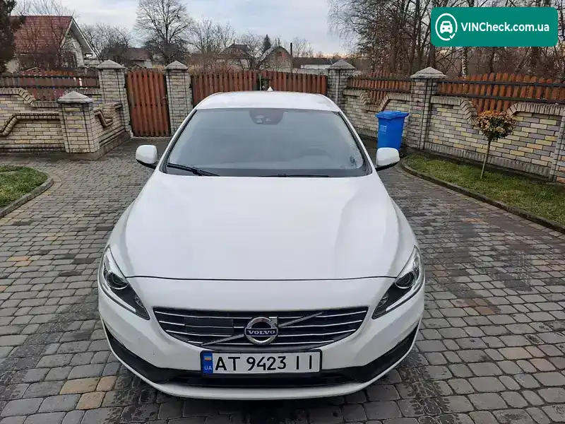 Volvo V60 2017, фото з оголошення 2 з 21, VIN YV1FW7880H1373550