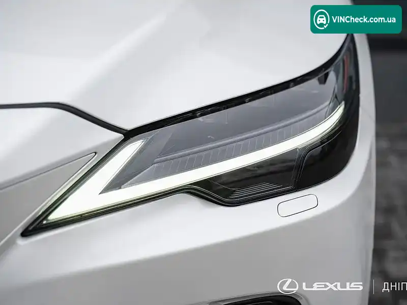 Lexus RX 2023, фото з оголошення 2 з 20, VIN JTJCNBJA902016670