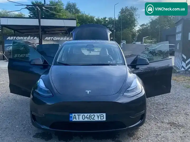 Tesla Model Y 2024, фото з оголошення 2 з 20, VIN 7SAYGDED1RF100241