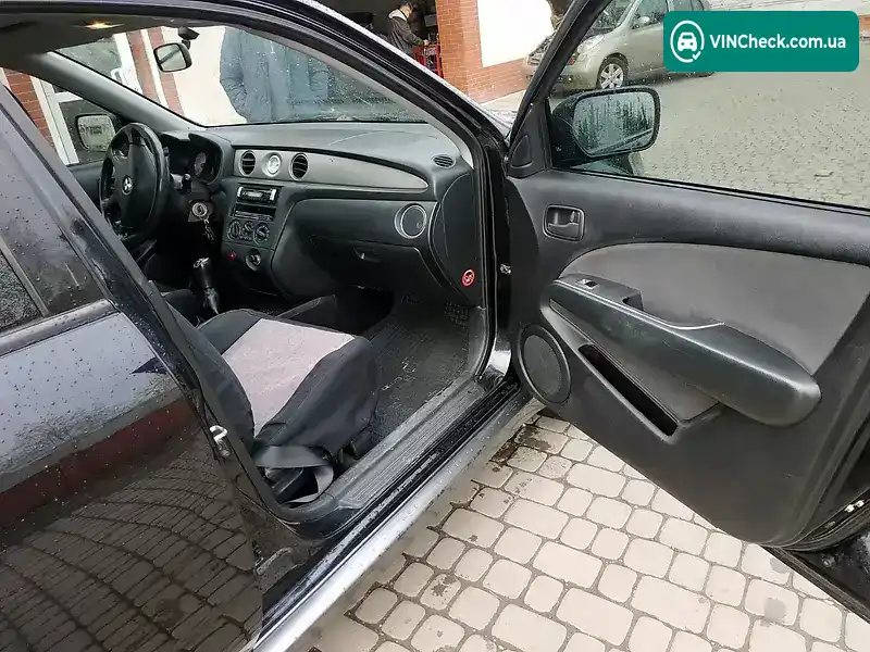 Mitsubishi Outlander 2007, фото з оголошення 1 з 12, VIN JMBXNCU2W7U001265