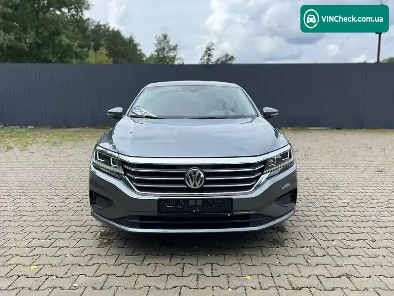 Volkswagen Passat 2019, фото з оголошення 1 з 20, VIN 1VWSA7A37LC006739
