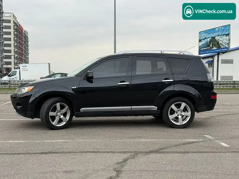 Mitsubishi Outlander 2006, фото з оголошення 2 з 15, VIN JMBXJCW8W7U000852