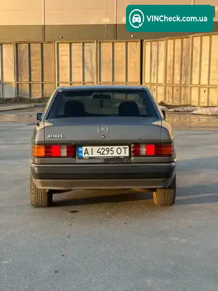 Mercedes-Benz 190 1990, фото з оголошення 2 з 17, VIN WDB2010241F700488