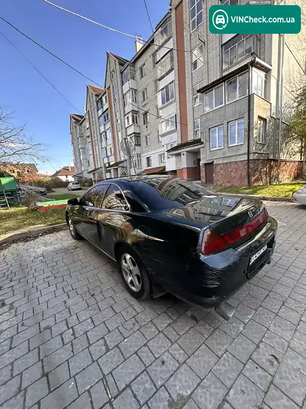 Honda Accord 2000, фото з оголошення 2 з 12, VIN 1HGCG2250XA600209