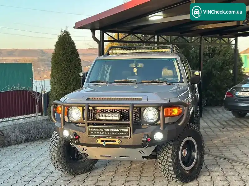 Toyota FJ Cruiser 2013, фото з оголошення 2 з 21, VIN JTEBU4BF0DK167602