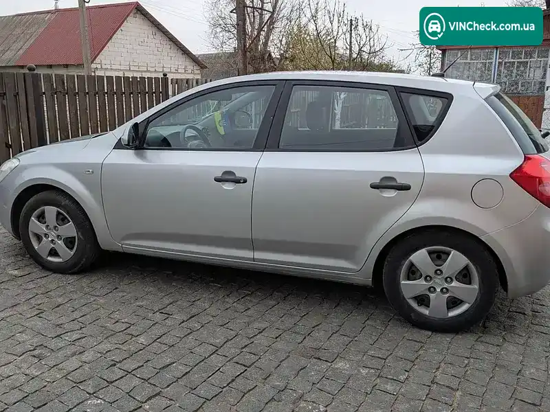 Kia Ceed 2007, фото з оголошення 2 з 11, VIN U5YFF24127L008107